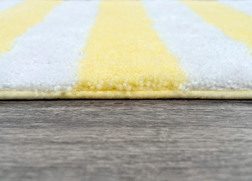 Beach Stripe Yellow Striped Washable Bath Rug – Non-Slip, Quick-Dry, Soft & Absorbent Bathroom Mat, Machine Washable, Coastal Décor (21" x 34")